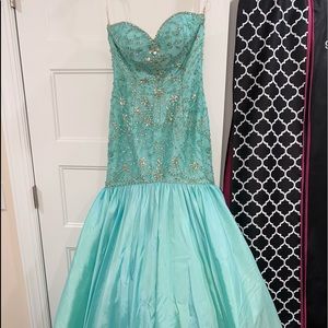 Sherri Hill Pageant Dress, Size 8, Teal.